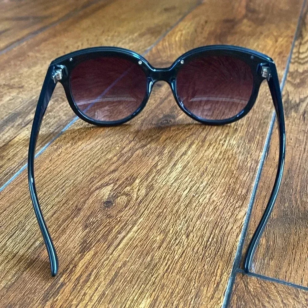 Seafolly Women Sunglasses - Picture 3 of 8